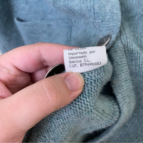 Vintage Austrian 100% Wool Embroidered Flower Cardigan Sweater SZ 8 - Picture 4 of 12